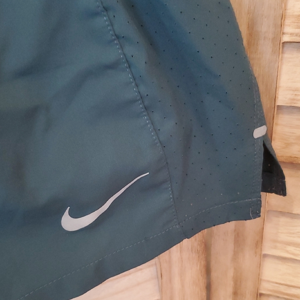 Nike Dri-Fit Womens Just Running Shorts Sz S - Picture 2 of 9